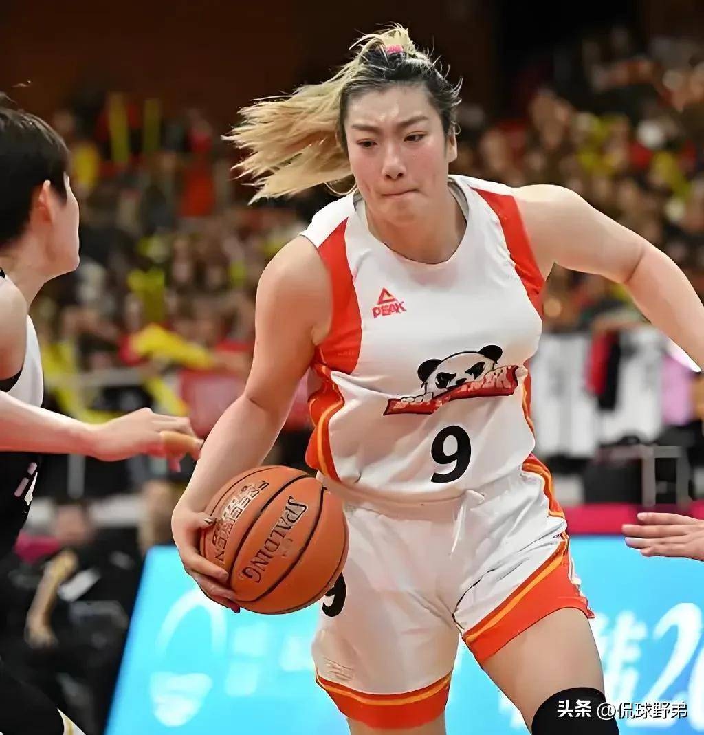 开云·体育-22年女篮世界杯回顾：李梦23分，中国胜法国进入半决赛(2022女篮世界杯中国女篮)