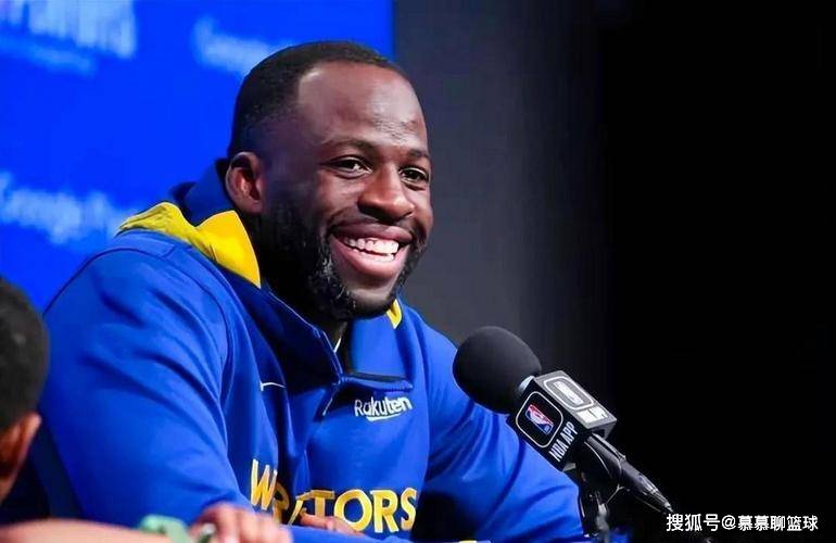 nba联盟巅峰抱团的鼻祖是谁？是詹姆斯吗？(nba抱团是谁开始的)